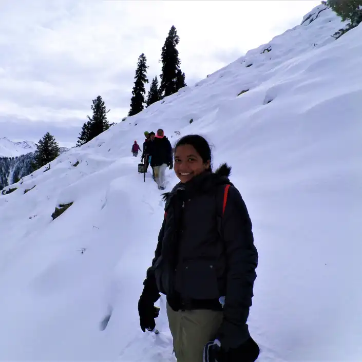 Trunkhol-Snow Trek